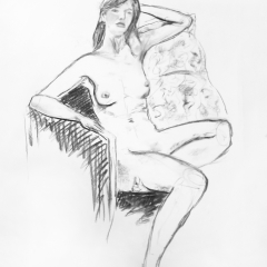 Nurita assise face 3
